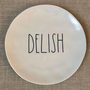 RAE DUNN DELISH 8” PLATE